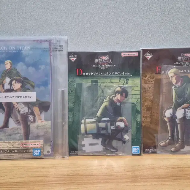 진격의 거인 제일복권 아크릴스탠드 쵸코노코피규어 챰 스티커 보드 굿즈