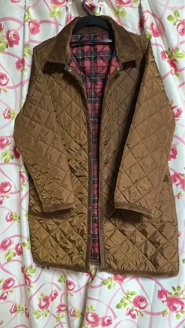 퀼팅 자켓 리버서블 브라운 체크 무늬