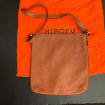 HIROFU 브라운 가죽 숄더백