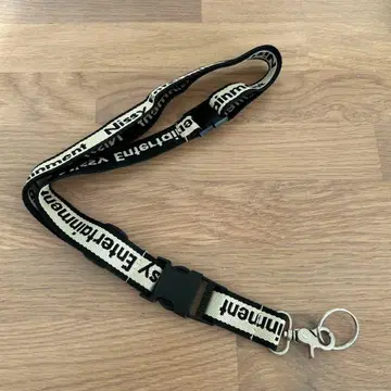 Nissy Entertainment 스트랩