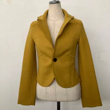 스터닝 루어 머스타드 테일러드 자켓