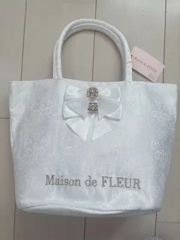 메종 드 플뢰르 비쥬 리본 토트백