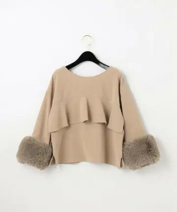 미사용 새상품 그레이스 콘티넨탈 퍼 커프스 2WAYTOP 36