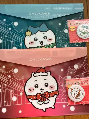 CHILKAWA 클리어 파일 세트와 배지