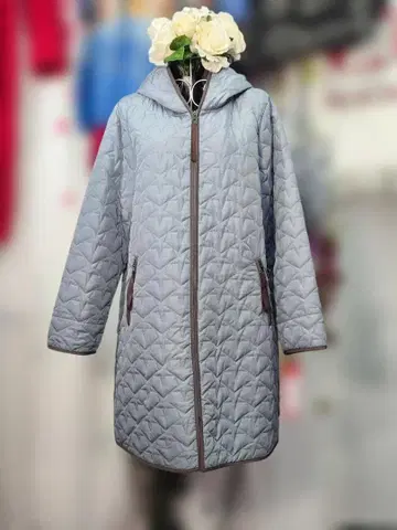 새상품 추가 OFF 충전솜 퀼팅 코트 그레이 후드 부착 경량 따뜻한 긴팔