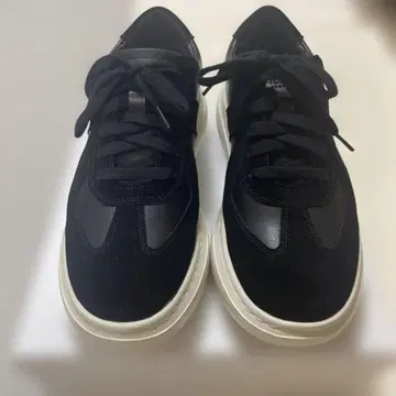 FILLIN 블랙 스니커즈 26cm