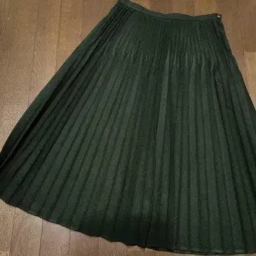 콩트와르 데코토니에 플리츠 스커트