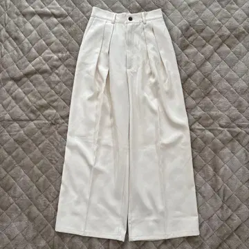 더본 2턱 슬랙스