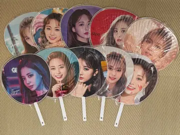 TWICE 쯔위 부채 쯔브리