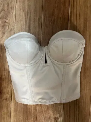 더 트릿 드레싱 뷔스티에 D70 패드 2개 포함