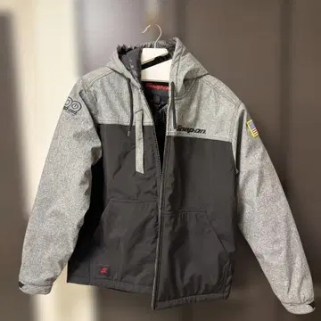 Snap-on 후드 부착 자켓 그레이/블랙