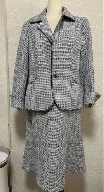 23구 빅 사이즈 44 그레이 계열 트위드 스커트 수트 6920