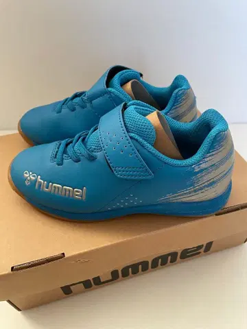 hummel 풋살화 파랑 19cm
