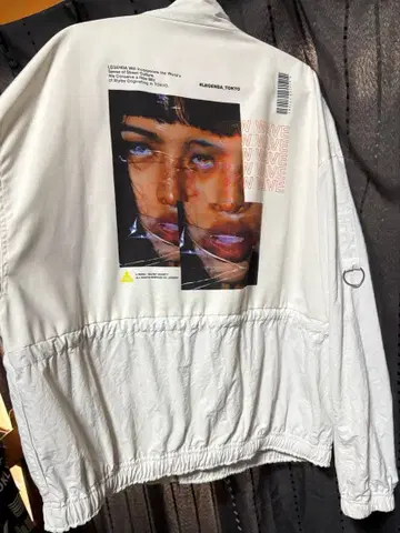 LEGENDA 화이트 나일론 자켓