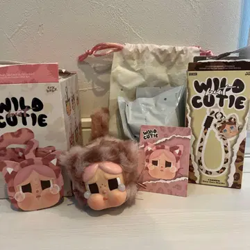 CRYBABY Wild but Cutie 봉제 인형 스트랩