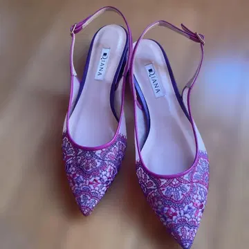 D.JANA 스트랩 펌프스 24cm