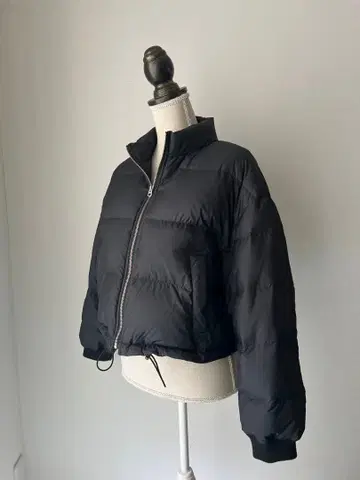 비팅 하트 수입 블랙 텐트 라인 다운