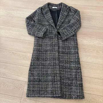 Holiday 체크 무늬 롱 코트