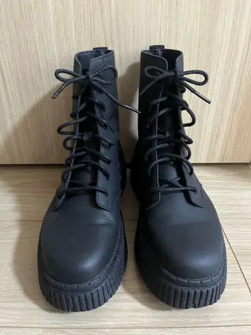 PUMA 통굽 부츠 새상품급 23.5cm