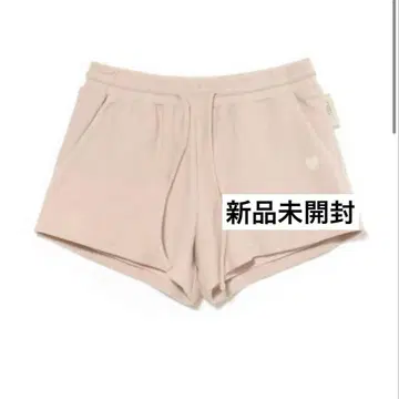 Milky pile heart short pants