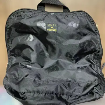 SWANY 헬로키티 백팩 블랙