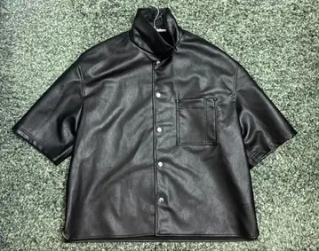 블랙 가죽 숏 슬리브 자켓