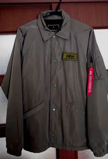 ALPHA INDUSTRIES 자켓