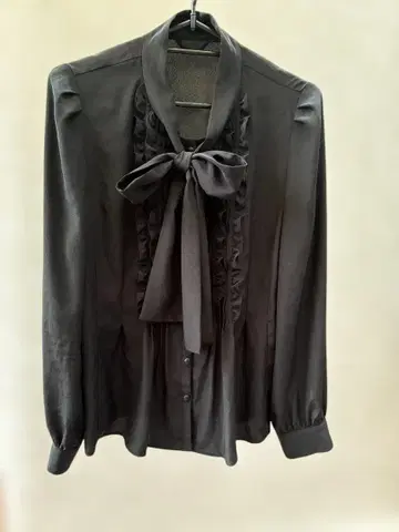 TO BE CHIC 리본 긴팔 블라우스 M 사이즈