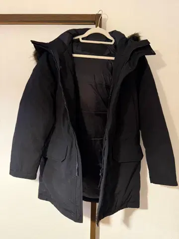 블랙 다운 자켓 퍼 포함