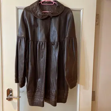 브라운 가죽 자켓