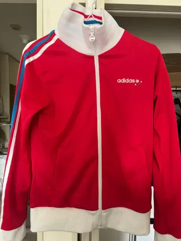 아디다스 트랙 자켓 저리 빨간색 화이트