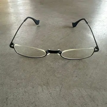 테오 블랙 안경