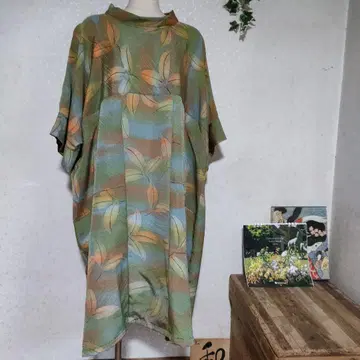 기모노 리메이크 고급스러운 잎 패턴 5부 소매 루즈핏 원피스