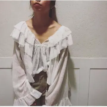 nowos 새상품급 거즈 블라우스