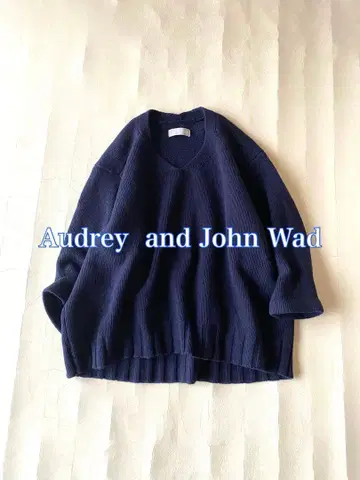 Audrey and John Wad 울 100% 오버 사이즈 니트