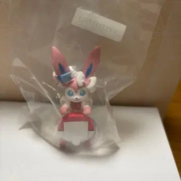 님피아 거리 산책 치라린 프렌즈