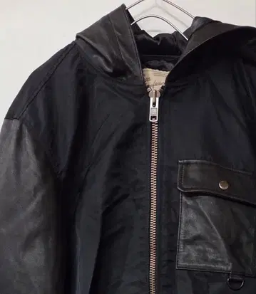 양가죽 후드 부착 블랙 가죽 나일론 자켓