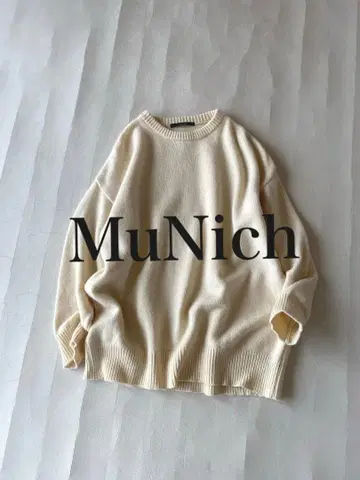 뮤닉 MuNich 루즈핏 오버 사이즈 크루넥 울 니트