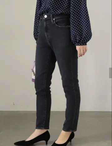 RED CARD 30th Anniversary Super Highrise