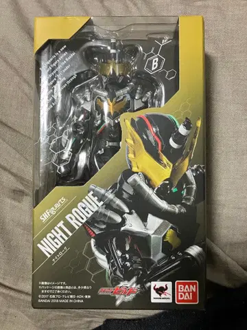 S.H.Figuarts NIGHT ROGUE 피규어