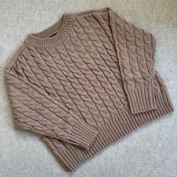 새상품 UNTITLED 케이블 무늬 풀오버