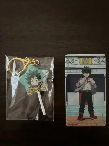 미도리야 이즈쿠 키링과 카드 세트