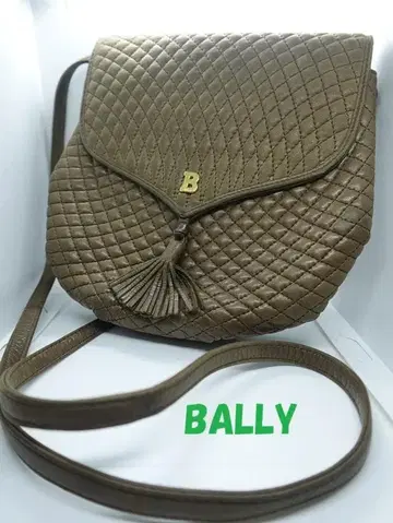새상품급 BALLY 퀼팅 숄더백 발리