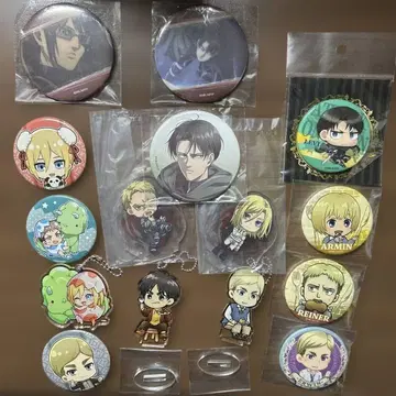 진격의 거인 굿즈 묶음 판매