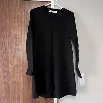 ZARA 미니 니트 원피스