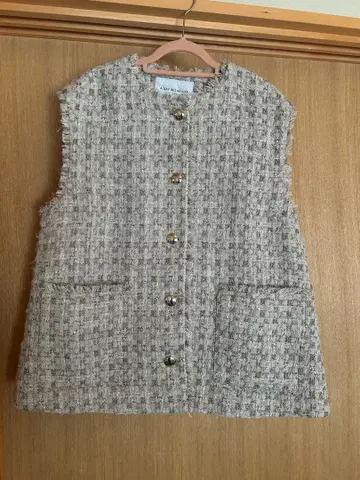 A DAY IN THE LIFE 트위드 베스트