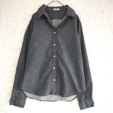 다크 그레이 버튼 다운 셔츠
