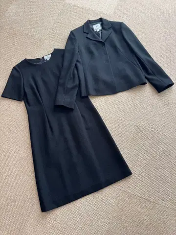 KUMIKYOKU 블랙 원피스 수트 사이즈 3