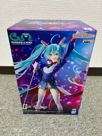 GUNDAM x MIKU 피규어