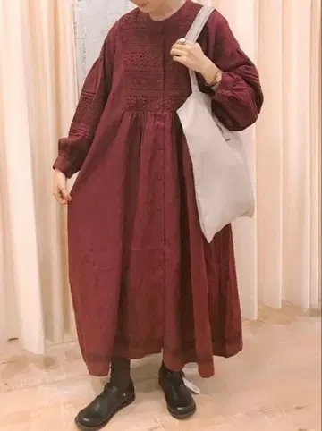 사만사 모스모스 섬세한 레이스 프론트 오픈 원피스